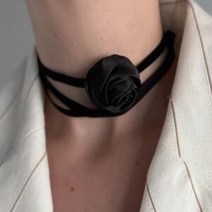 Lele Sadoughi Black rose choker